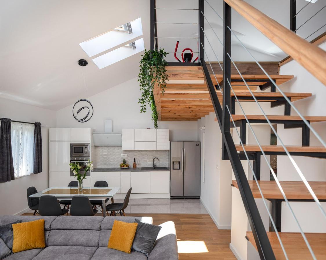 Metily Apartment Split Zewnętrze zdjęcie